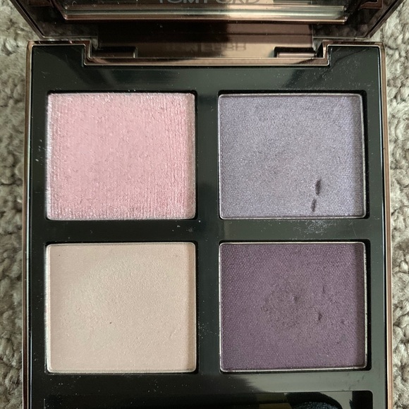 Tom Ford quad eyeshadow palette 11 lavender lust